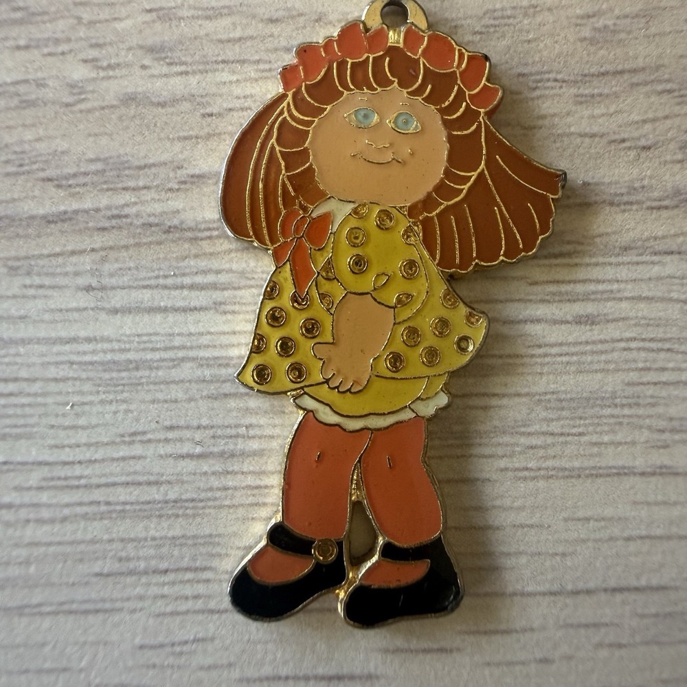 Vtg Cabbage Patch Doll Charm Pendant Enamel Metal 1983 80s Brown Hair Blue Eyes
